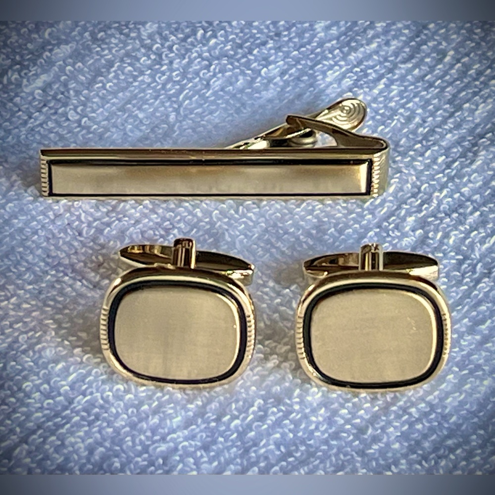 Vintage Sarah Coventry midcentury cufflinks and tie clip—gold tone and black